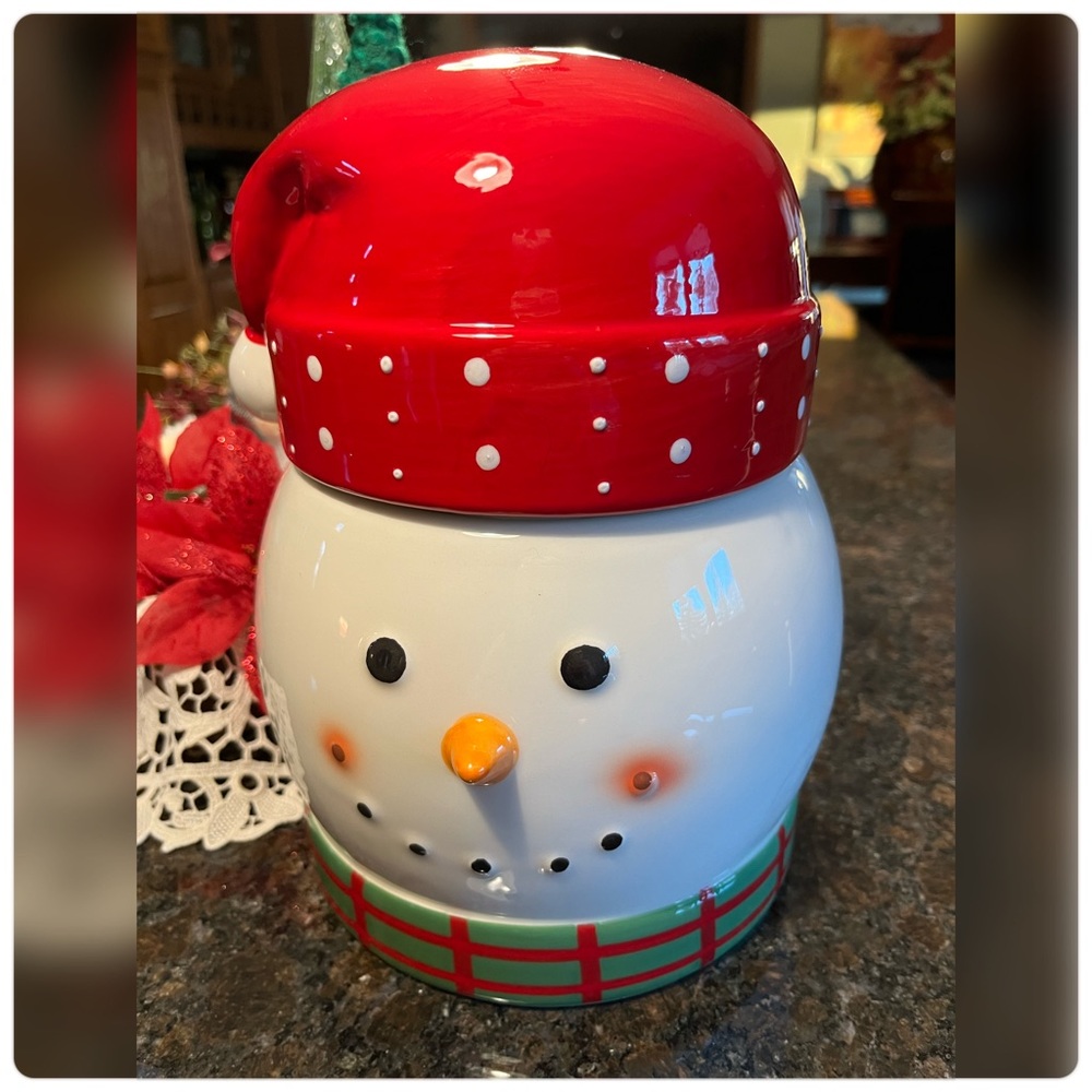 Cheryl's Christmas Cookie Jar Holiday Snowman Head Canister Red Hat 9.5 inch